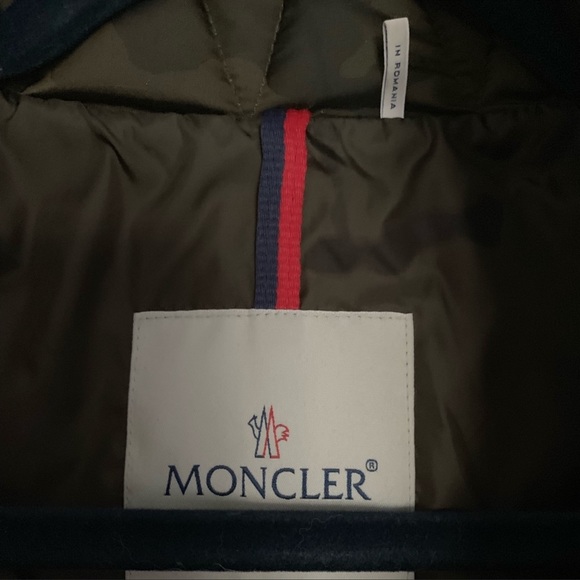 Like new Camo moncler puffer jacket - Picture 6 of 7